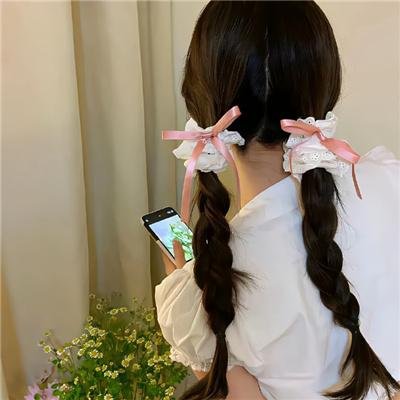 女孩向前冲